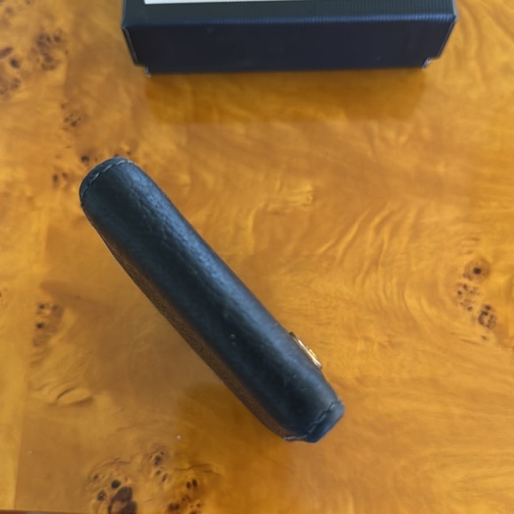 Gucci GG MARMONT LEATHER BI-FOLD WALLET - Picture 8 of 11